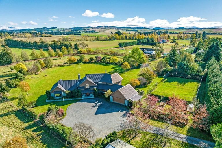 Photo of property in 161 Hororata Road, Hororata, Darfield, 7572