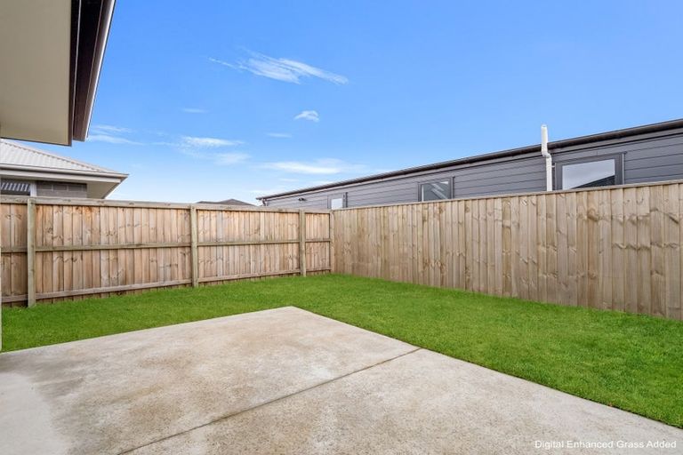 Photo of property in 6 Harry Manship Crescent, Halswell, Christchurch, 8025