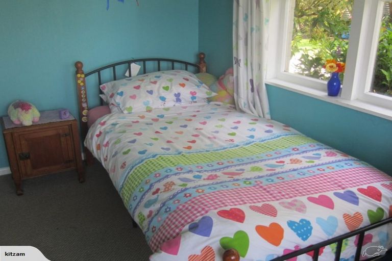 Photo of property in 205 Maunga Road, Pukeatua, 3880