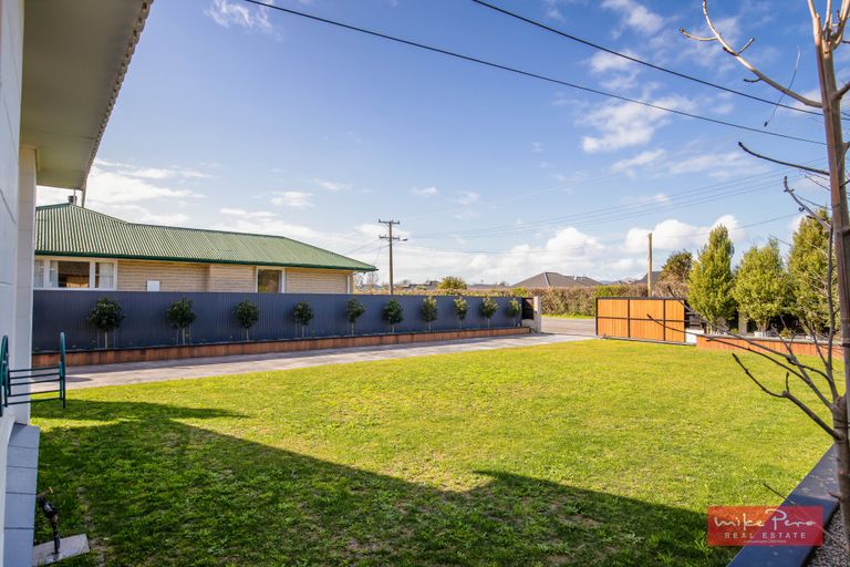 Photo of property in 646 Springs Road, Prebbleton, 7604