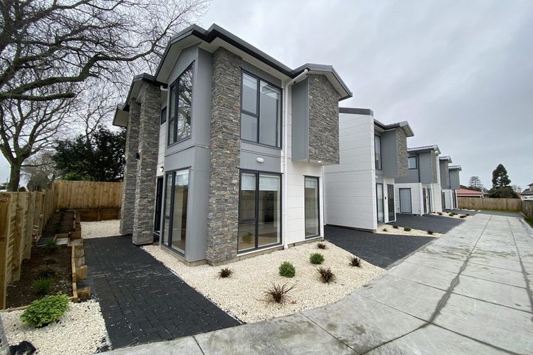 Photo of property in 64a Landscape Road, Papatoetoe, Auckland, 2025