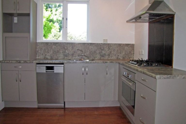 Photo of property in 30 Bright Crescent, Maraenui, Napier, 4110