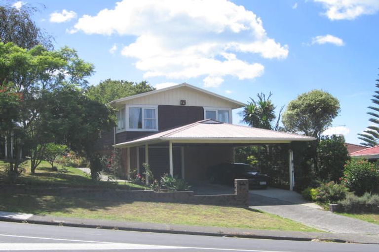 Photo of property in 54 Bentley Avenue, Glenfield, Auckland, 0629