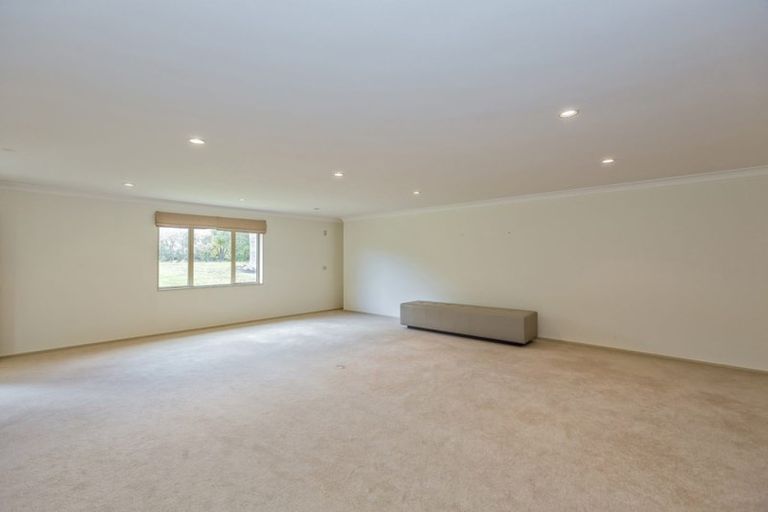 Photo of property in 87 Ashwood Avenue, Dairy Flat, Albany, 0792