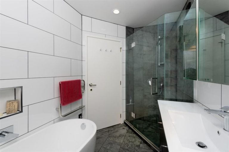 Photo of property in 2/29 Orchard Road, Browns Bay, Auckland, 0630