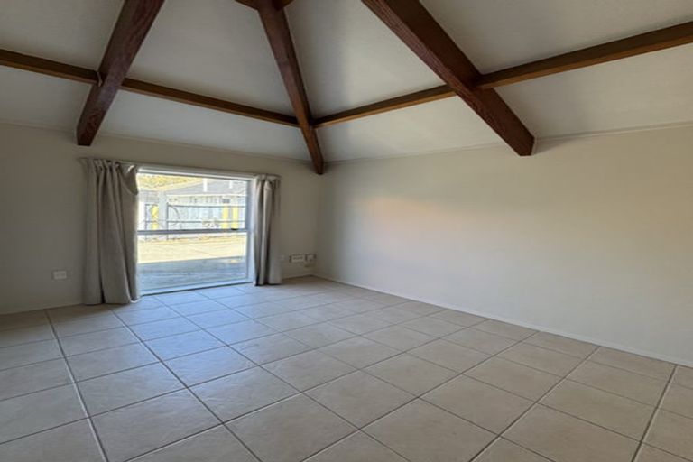 Photo of property in 172 Waimairi Road, Ilam, Christchurch, 8041