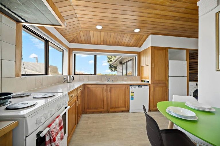 Photo of property in 24 Tawa Road, Onehunga, Auckland, 1061