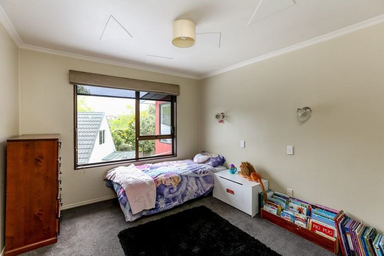 Photo of property in 7 Lombardy Place, Whalers Gate, New Plymouth, 4310