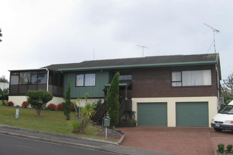 Photo of property in 40 Athena Drive, Totara Vale, Auckland, 0629