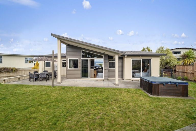 Photo of property in 28 Vaucluse Drive, Nukuhau, Taupo, 3330