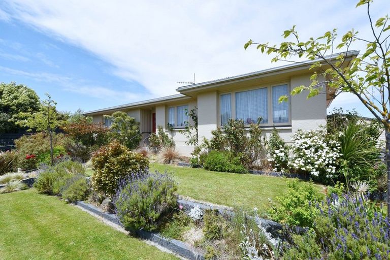 Photo of property in 14 Dumbarton Place, Strathern, Invercargill, 9812