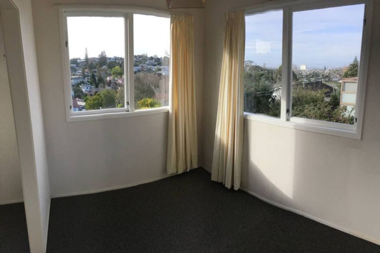 Photo of property in 46 Richards Avenue, Forrest Hill, Auckland, 0620