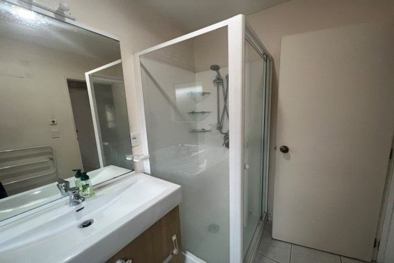 Photo of property in 15 Cardigan Bay Place, Addington, Christchurch, 8024