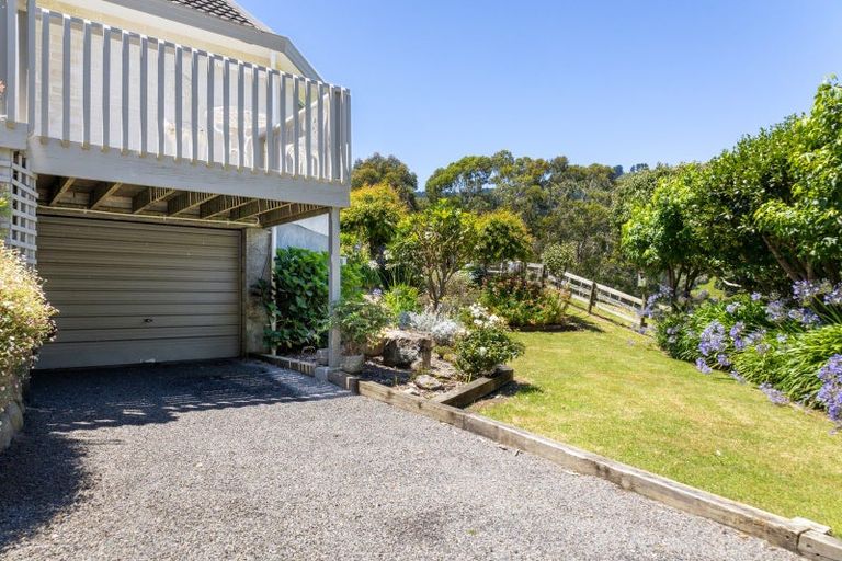 Photo of property in 274 Valley Road, Paraparaumu, 5032