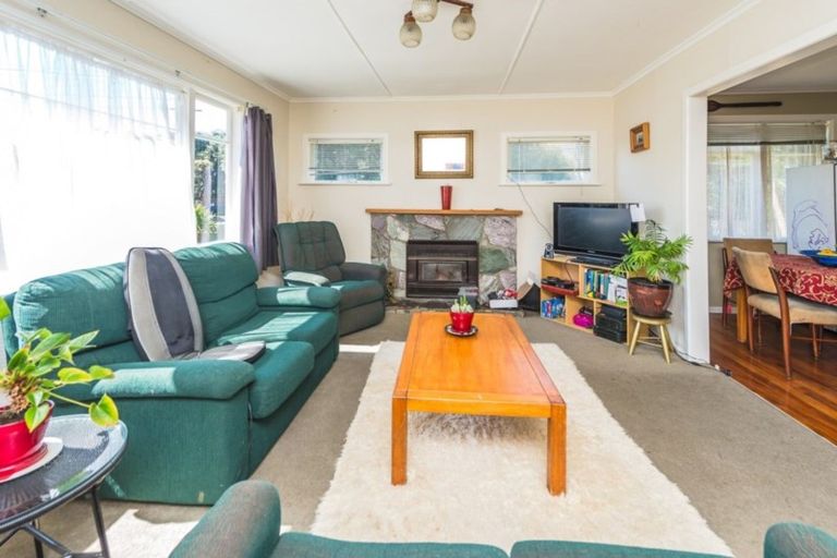 Photo of property in 45 Thatcher Street, Castlecliff, Whanganui, 4501