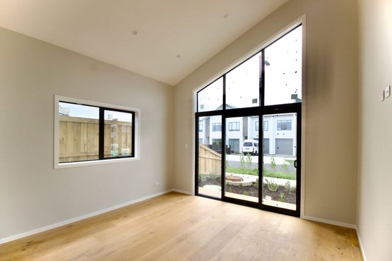 Photo of property in 9 Babina Avenue, Kumeu, 0810