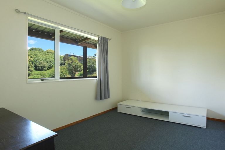 Photo of property in 8c Robert Street, Raglan, 3225
