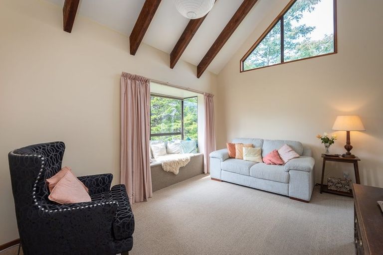 Photo of property in 17 Nehru Place, Cashmere, Christchurch, 8022