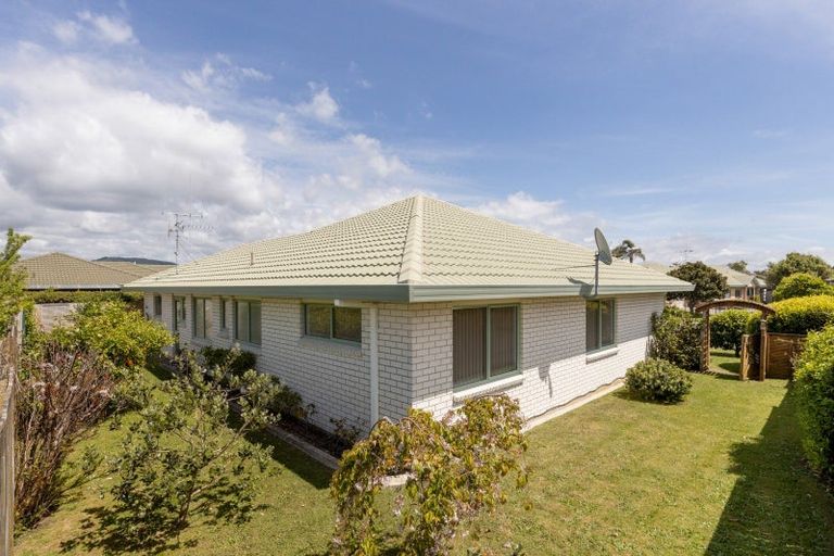 Photo of property in 160 Pacific View Road, Papamoa Beach, Papamoa, 3118