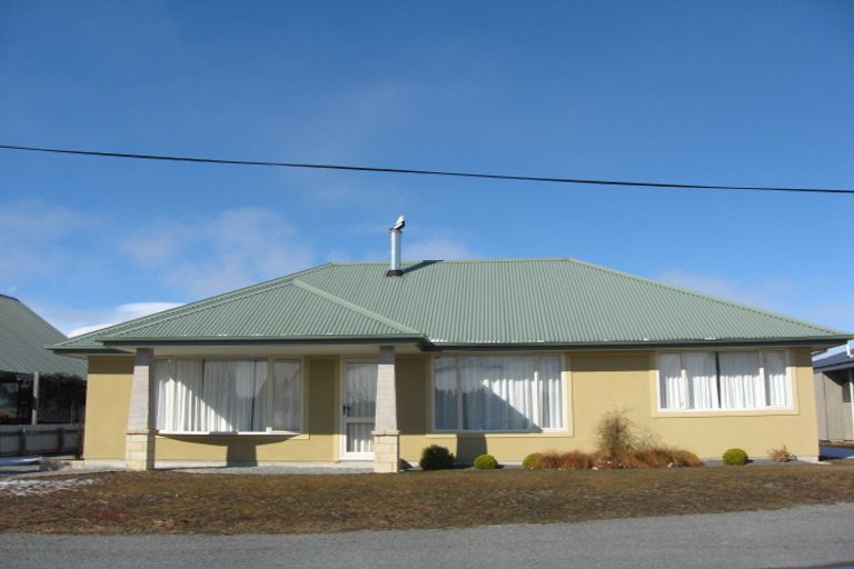 Photo of property in 19 Braemar Place, Twizel, 7901