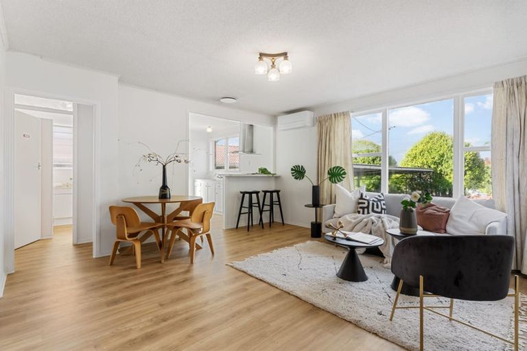 Photo of property in 1/133 Titirangi Road, New Lynn, Auckland, 0600