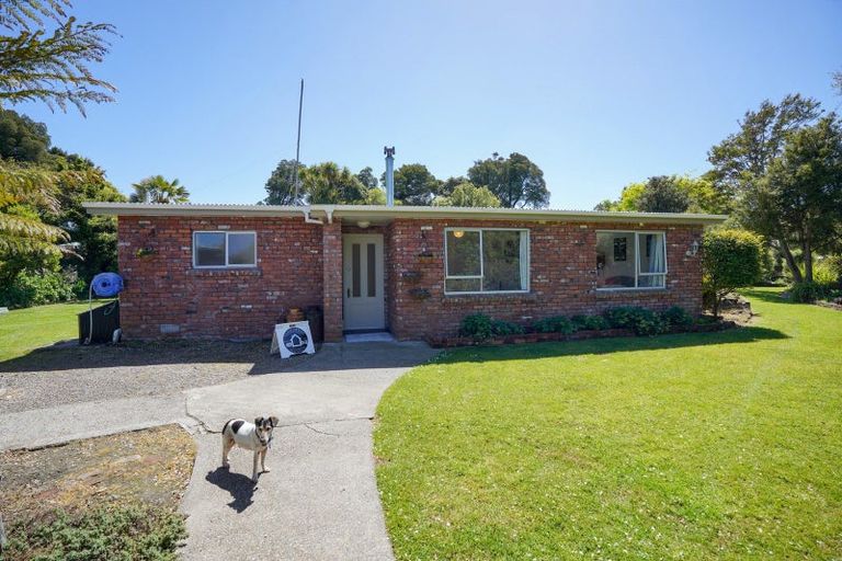 Photo of property in 18 Mahuri Road, Otatara, Invercargill, 9879