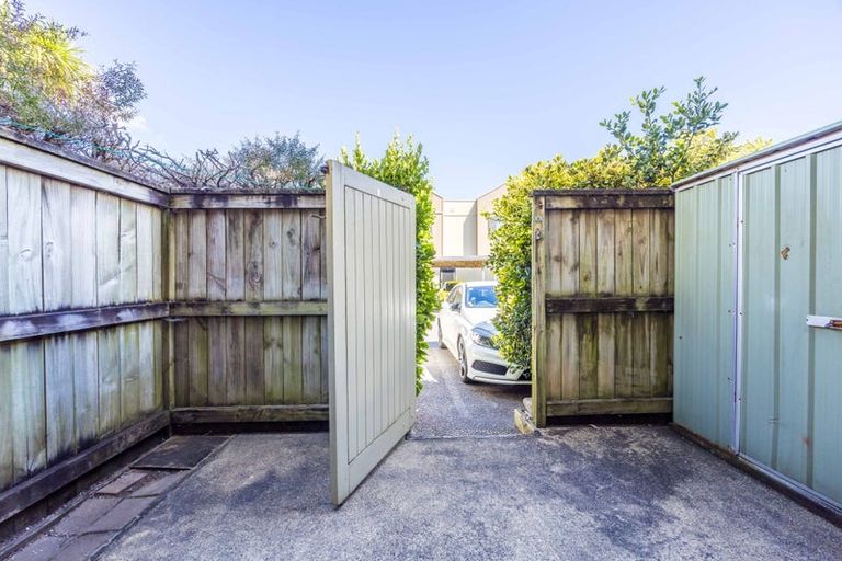 Photo of property in 5e Dryden Place, Mount Wellington, Auckland, 1051