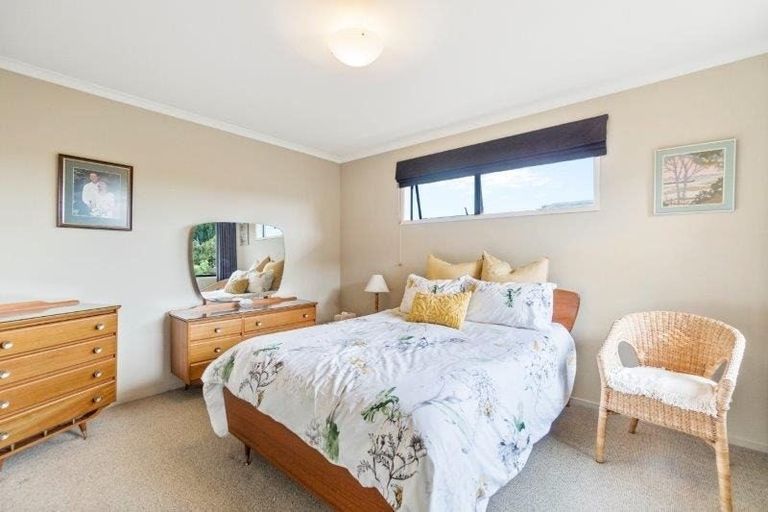 Photo of property in 99 Rototuna Road, Rototuna, Hamilton, 3210