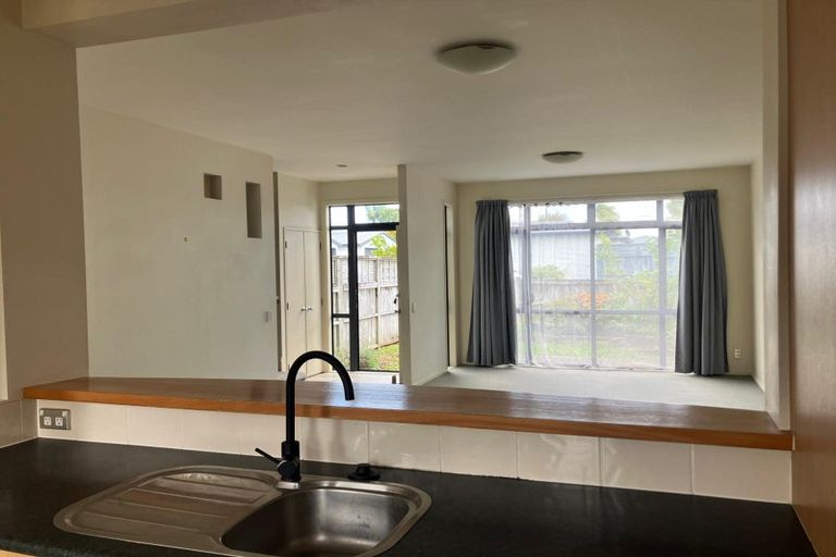 Photo of property in 55/2 Armoy Drive, East Tamaki, Auckland, 2016