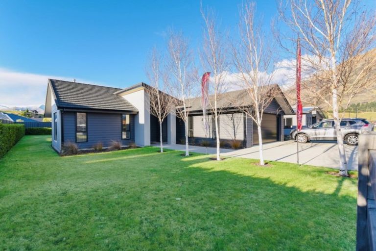 Photo of property in 39 Stalker Road, Lower Shotover, Queenstown, 9304