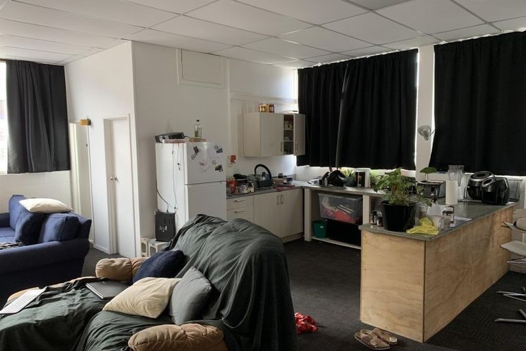 Photo of property in 11a Springs Road, Parakai, 0830