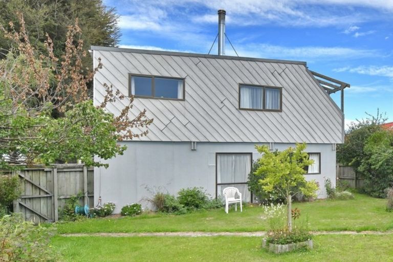 Photo of property in 10 Lacy Gate Place, Woodend, 7610