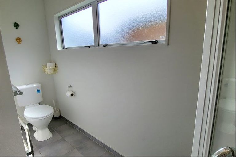 Photo of property in 9 Carento Way, Stanmore Bay, Whangaparaoa, 0932