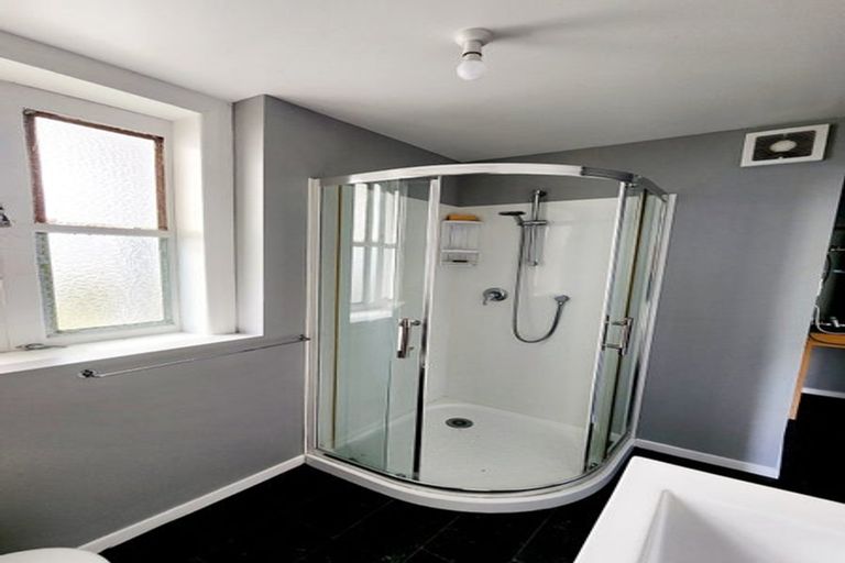 Photo of property in 117 Wallace Street, Mount Cook, Wellington, 6021