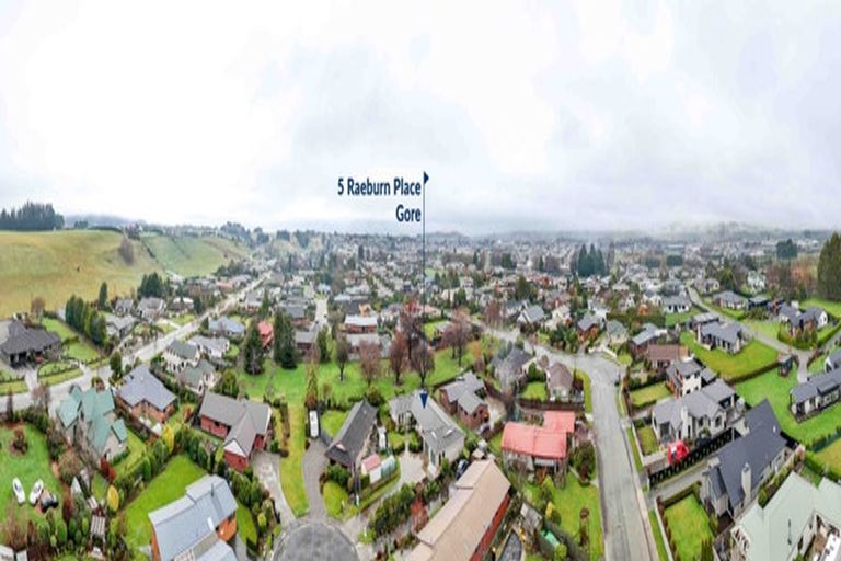 Photo of property in 5 Raeburn Place, Gore, 9710