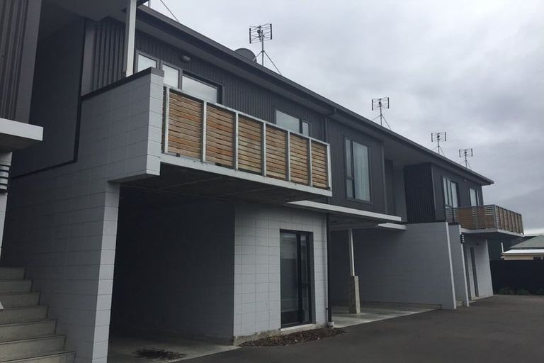 Photo of property in 11 Walpole Street, Waltham, Christchurch, 8023