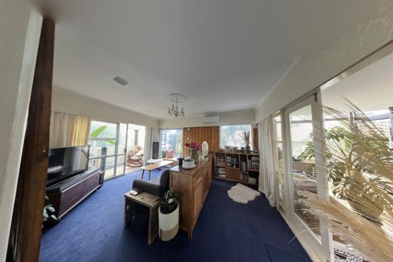 Photo of property in 22 Pukerua Beach Road, Pukerua Bay, 5026