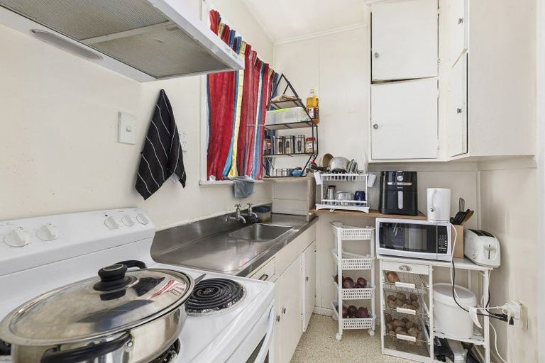 Photo of property in 14 Jefferson Street, Brooklyn, Wellington, 6021