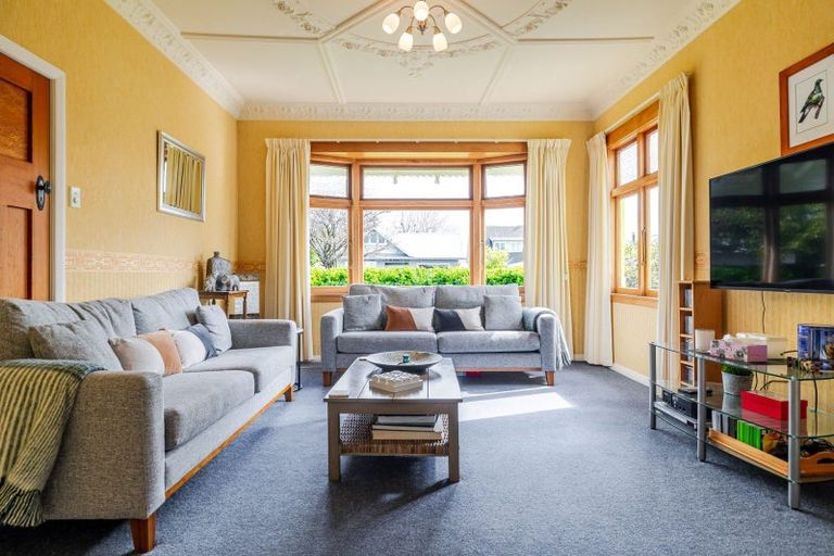 Photo of property in 53 Russell Street, Palmerston North, 4414