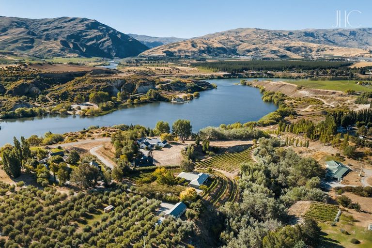 Photo of property in 15a Cairnmuir Road, Nevis, Cromwell, 9384