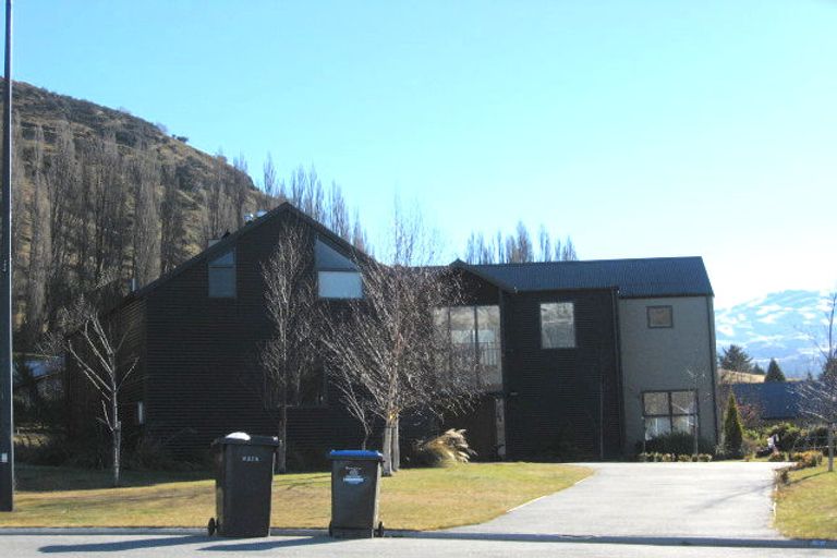Photo of property in 8 Bradbourne Way, Lower Shotover, Queenstown, 9371