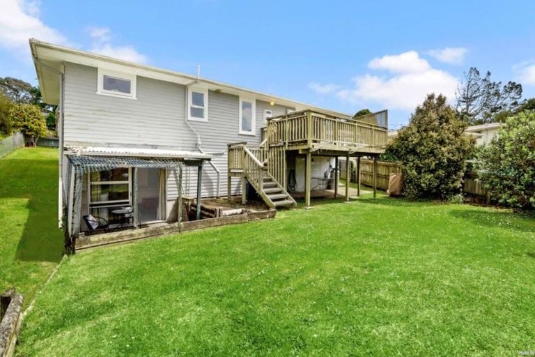 Photo of property in 4 Hatherlow Street, Glenfield, Auckland, 0629