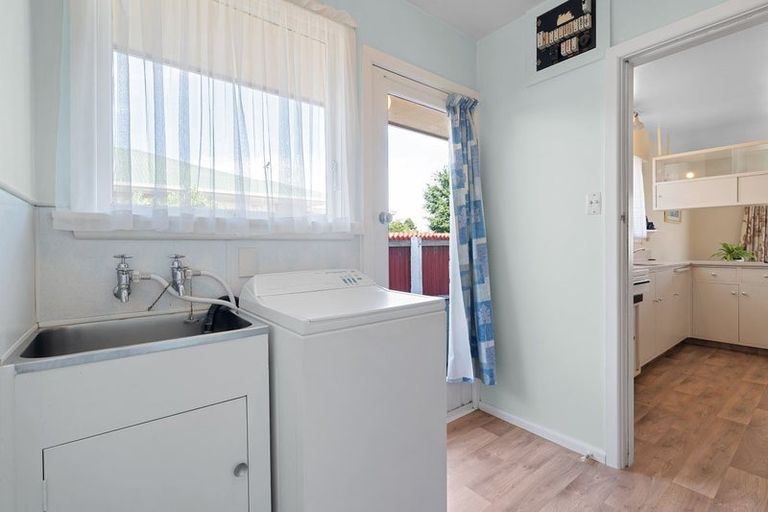 Photo of property in 146 Springs Road, Hornby, Christchurch, 8042