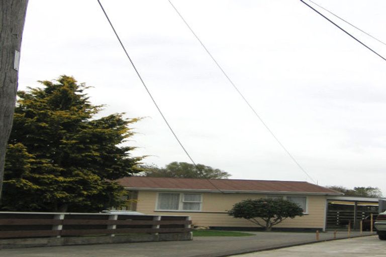 Photo of property in 42 Duff Crescent, Highbury, Palmerston North, 4412