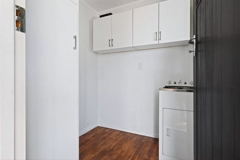 Photo of property in 33 Leicester Street, Terrace End, Palmerston North, 4410