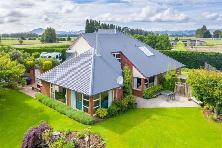 Photo of property in 9 Huntly Road, Outram, 9019