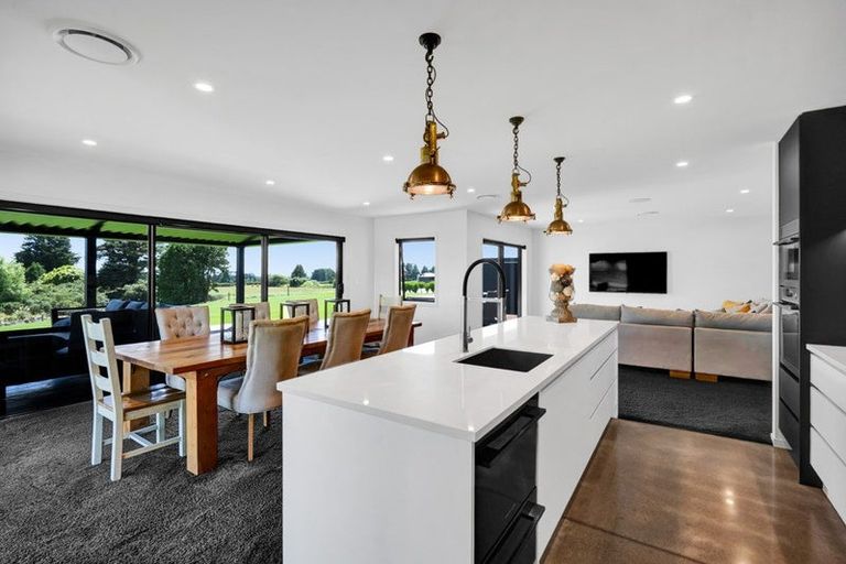 Photo of property in 90 Peters Road, Kaimiro, 4371