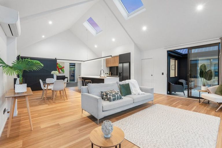 Photo of property in 21 Dundee Road, Mosgiel, 9024