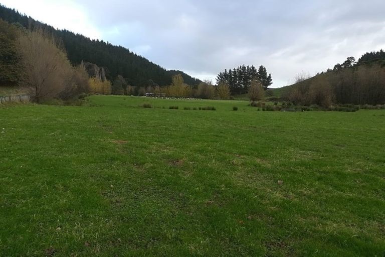 Photo of property in 186 Kaukatea Valley Road, Okoia, Wanganui, 4582