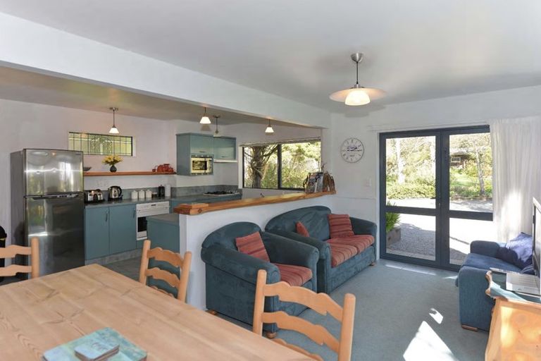 Photo of property in Atholwood Luxury Accommodation, 118 Bronte Road East, Bronte, Upper Moutere, 7173